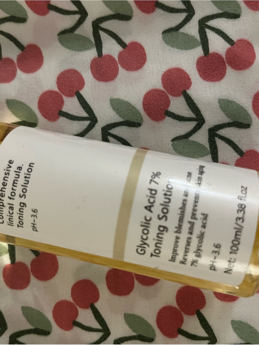 Glycolic Acid 7% Toning Solution – White Bottle